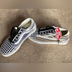 Vans Old Skool Women’s Classic Shoes